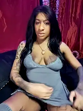 Snapshot of iitsolivia13 chatting on 02/14/25, 02:07 iitsolivia13 online show from 02/14/25, 02:07