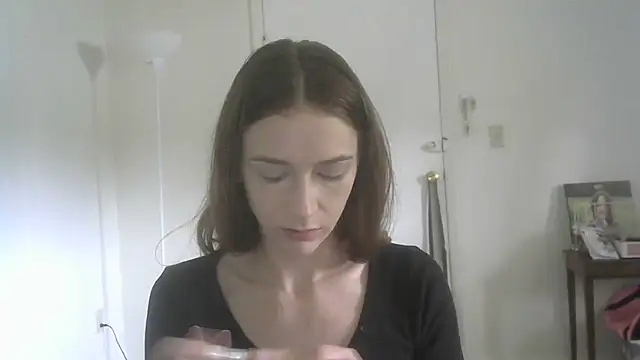 Snapshot of persephone332 chatting on 04/03/26, 05:55 persephone332 online show from 04/03/26, 05:55