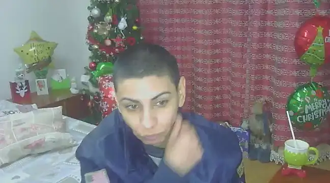 Snapshot of hotSANDRA_STARR chatting on 12/21/24, 05:36 hotSANDRA STARR online show from 12/21/24, 05:36