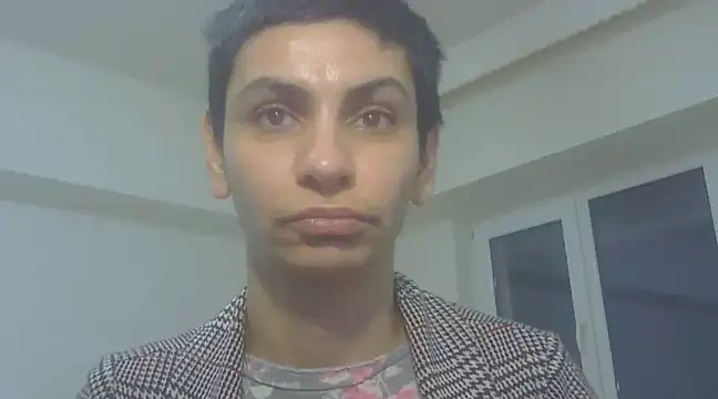 Snapshot of hotSANDRA_STARR chatting on 02/05/25, 12:20 hotSANDRA STARR online show from 02/05/25, 12:20