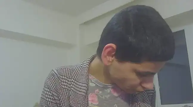 Snapshot of hotSANDRA_STARR chatting on 02/05/25, 03:23 hotSANDRA STARR online show from 02/05/25, 03:23