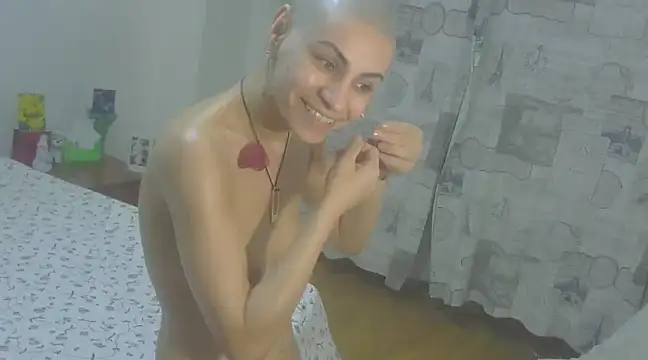 Snapshot of hotSANDRA_STARR chatting on 03/08/25, 08:35 hotSANDRA STARR online show from 03/08/25, 08:35