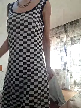 Snapshot of hotSANDRA_STARR chatting on 03/09/25, 02:43 hotSANDRA STARR online show from 03/09/25, 02:43