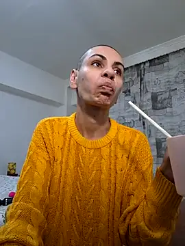 Snapshot of hotSANDRA_STARR chatting on 03/13/25, 04:45 hotSANDRA STARR online show from 03/13/25, 04:45