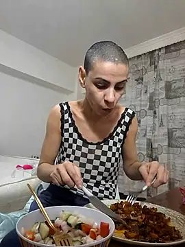 Snapshot of hotSANDRA_STARR chatting on 03/21/25, 10:28 hotSANDRA STARR online show from 03/21/25, 10:28