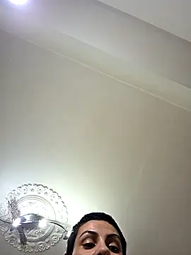 Snapshot of hotSANDRA_STARR chatting on 09/11/25, 03:45 hotSANDRA STARR online show from 09/11/25, 03:45