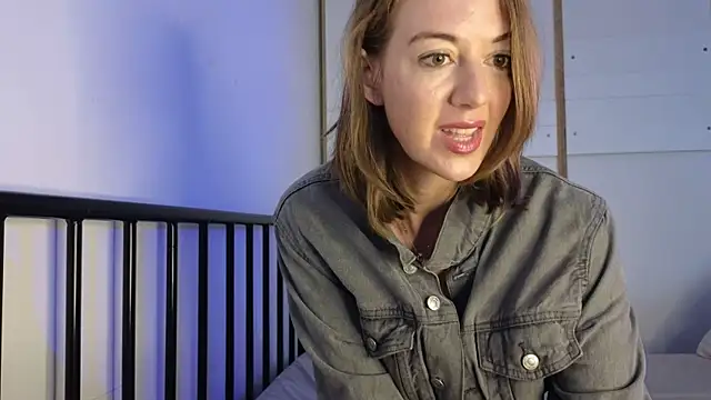 Snapshot of TopsyWilde chatting on 03/28/26, 10:04 TopsyWilde online show from 03/28/26, 10:04