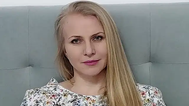 K  Adrienne online show from 03/02/25, 12:11