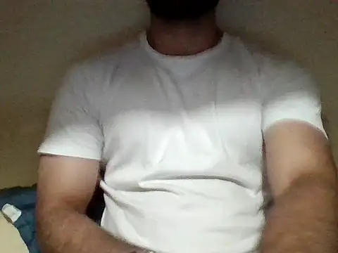 Snapshot of peneduro_19 chatting on 12/19/25, 01:12 peneduro 19 online show from 12/19/25, 01:12