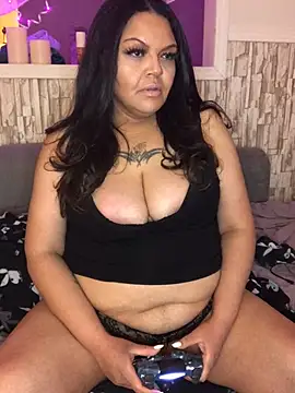 Snapshot of Mila_Ferrara chatting on 01/10/25, 04:54 Mila Ferrara online show from 01/10/25, 04:54