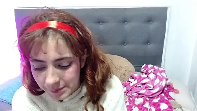 sarah lovesu online show from 03/15/25, 10:55