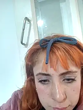 sarah lovesu online show from 10/03/25, 07:22