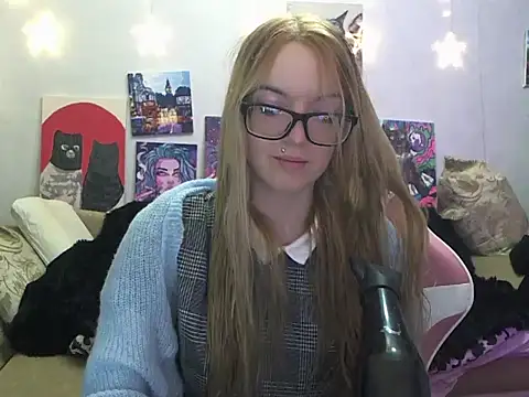 SecretSophia online show from 10/26/25, 04:35