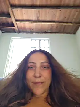 VickyHoult online show from 12/22/24, 05:42