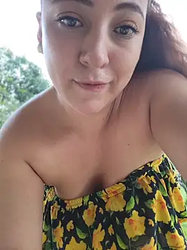 Snapshot of VickyHoult chatting on 03/07/26, 10:51 VickyHoult online show from 03/07/26, 10:51