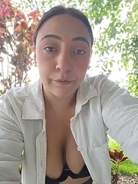 Snapshot of VickyHoult chatting on 04/03/26, 08:29 VickyHoult online show from 04/03/26, 08:29