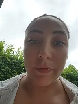 VickyHoult online show from 07/11/26, 10:55