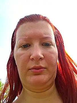 Snapshot of Analimado18 chatting on 04/19/26, 01:43 Analimado18 online show from 04/19/26, 01:43