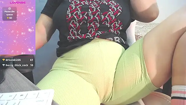 Tiffany teressa online show from 02/26/25, 06:04