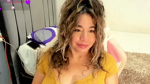 Tiffany teressa online show from 09/30/25, 04:17