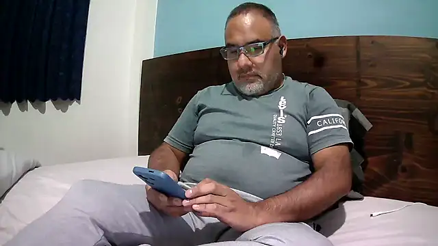 PhillDrake11 online show from 03/27/26, 03:01