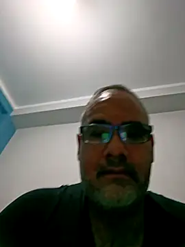 Snapshot of PhillDrake11 chatting on 05/08/26, 12:49 PhillDrake11 online show from 05/08/26, 12:49