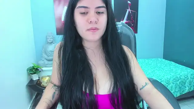 Snapshot of pearl_weet chatting on 02/26/25, 05:50 pearl weet online show from 02/26/25, 05:50