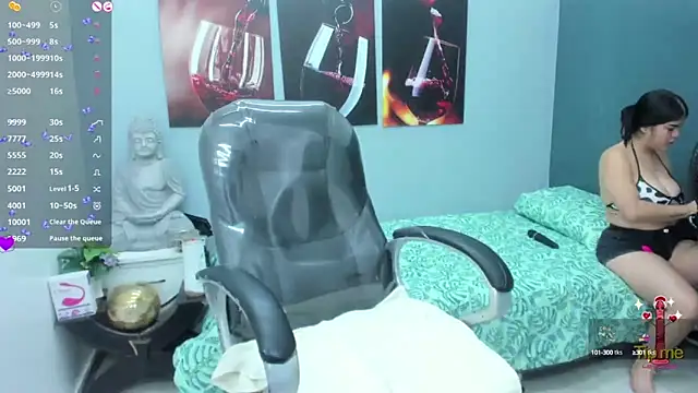 Snapshot of pearl_weet chatting on 03/11/25, 05:35 pearl weet online show from 03/11/25, 05:35