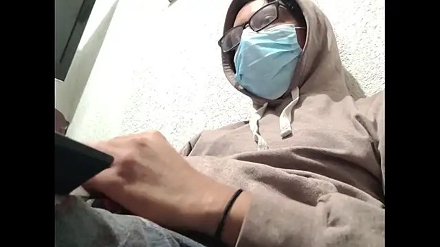 Snapshot of HardestPepe chatting on 12/03/24, 04:14 HardestPepe online show from 12/03/24, 04:14