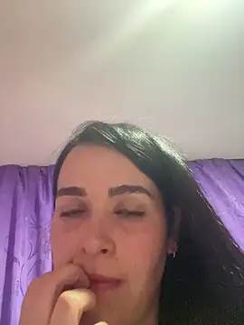 Snapshot of cristalbaby2 chatting on 10/14/25, 01:17 cristalbaby2 online show from 10/14/25, 01:17