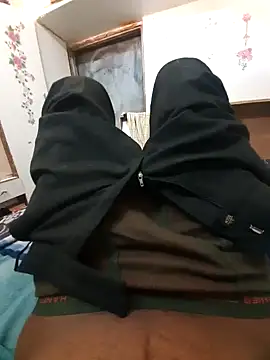 raji9290 online show from 02/12/25, 05:15