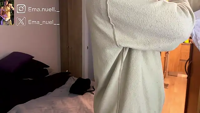 Snapshot of Emanuell__ chatting on 05/08/26, 02:06 Emanuell online show from 05/08/26, 02:06