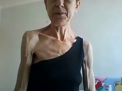 Snapshot of SwettyViktory chatting on 04/03/26, 08:34 SwettyViktory online show from 04/03/26, 08:34