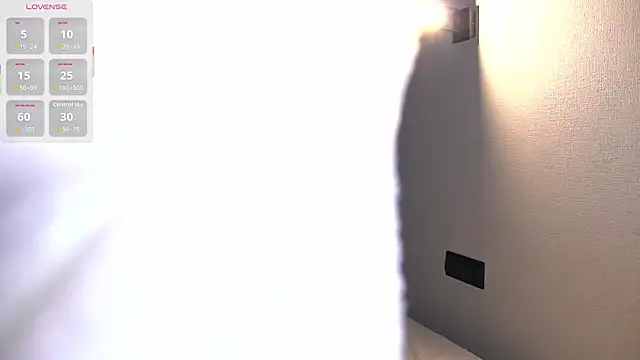 Snapshot of Danielle_Thomas chatting on 03/28/26, 02:33 Danielle Thomas online show from 03/28/26, 02:33