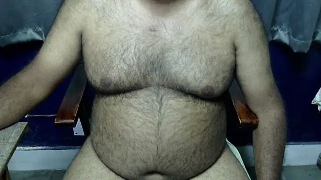 Snapshot of hairysubcub_70 chatting on 04/25/26, 01:41 hairysubcub 70 online show from 04/25/26, 01:41