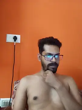 arhan3043 online show from 10/10/25, 09:52