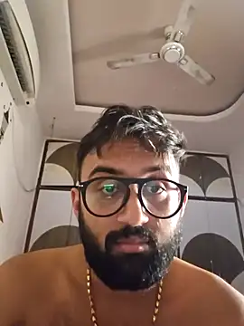 Snapshot of love4shownude chatting on 12/29/24, 08:55 love4shownude online show from 12/29/24, 08:55