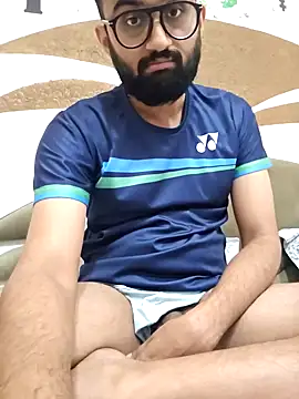 Snapshot of love4shownude chatting on 12/30/24, 02:31 love4shownude online show from 12/30/24, 02:31