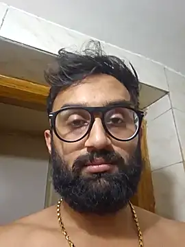 Snapshot of love4shownude chatting on 01/15/25, 02:49 love4shownude online show from 01/15/25, 02:49