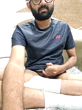 Snapshot of love4shownude chatting on 10/16/25, 05:03 love4shownude online show from 10/16/25, 05:03