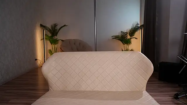 Snapshot of KittyCaitlin chatting on 04/09/26, 01:27 KittyCaitlin online show from 04/09/26, 01:27