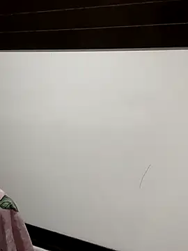 Snapshot of NeydeHotWife chatting on 04/11/26, 12:04 NeydeHotWife online show from 04/11/26, 12:04