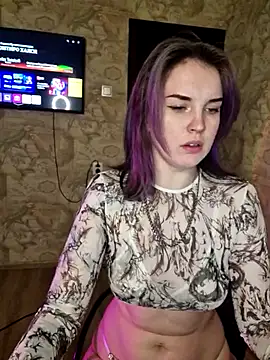 Snapshot of LazyTanukii chatting on 03/19/25, 04:02 LazyTanukii online show from 03/19/25, 04:02