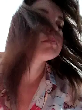 Snapshot of LazyTanukii chatting on 10/01/25, 02:23 LazyTanukii online show from 10/01/25, 02:23