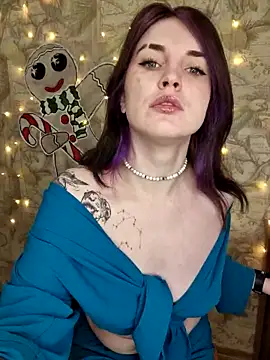 Snapshot of LazyTanukii chatting on 12/20/25, 06:31 LazyTanukii online show from 12/20/25, 06:31