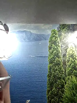 Snapshot of LazyTanukii chatting on 01/13/26, 06:40 LazyTanukii online show from 01/13/26, 06:40