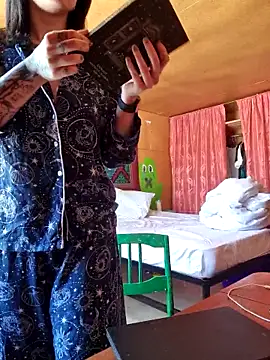 Snapshot of LazyTanukii chatting on 03/02/26, 06:58 LazyTanukii online show from 03/02/26, 06:58