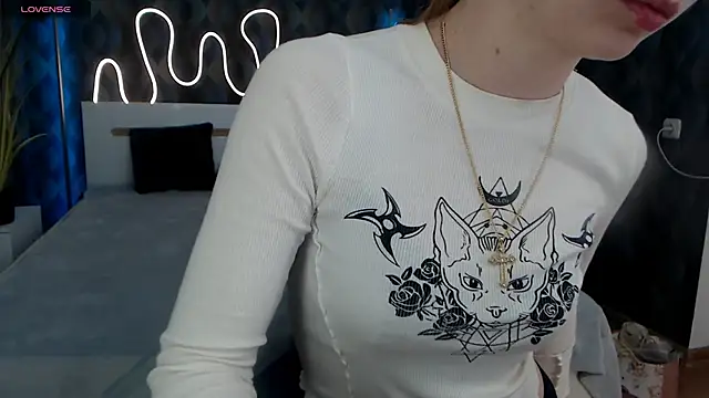 CharmedDoll online show from 05/15/26, 06:20