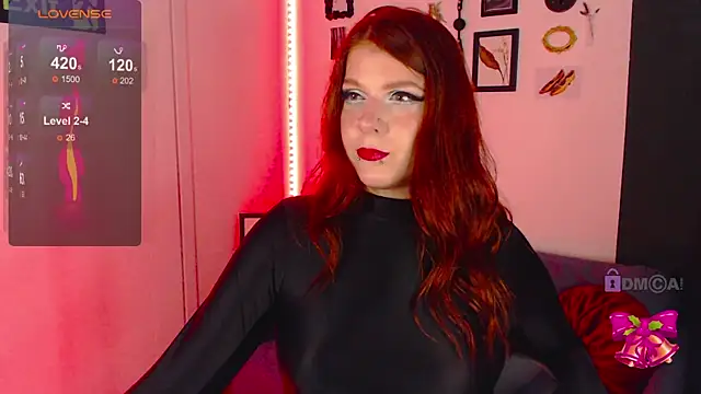 Snapshot of auroralatexprincess chatting on 12/23/24, 10:55 auroralatexprincess online show from 12/23/24, 10:55