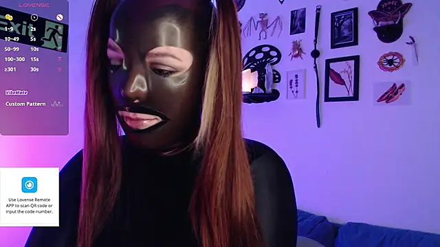 Snapshot of auroralatexprincess chatting on 10/01/25, 06:47 auroralatexprincess online show from 10/01/25, 06:47